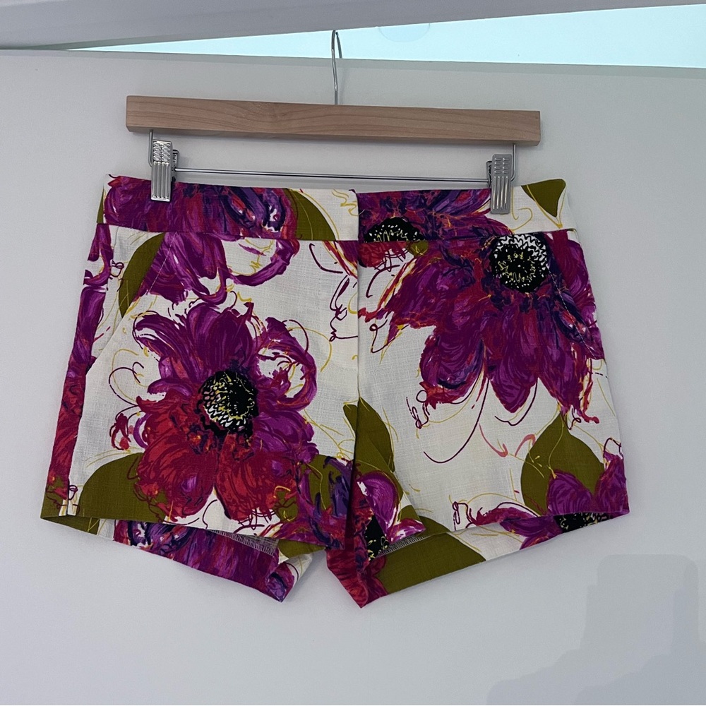 Trina Turk Floral Short | 68% Cotton, 31% Viscose, 1% Spandex | Size 6